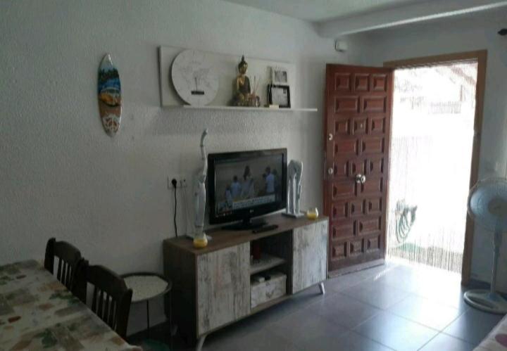 Bungalows En Санта Пола Екстериор снимка